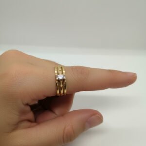 Ortası Tek Taşlı Yüzük