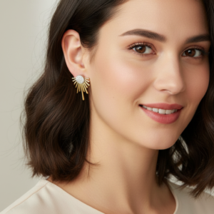 Ortası Zirkon Taşlı Geometrik Küpe