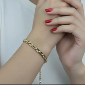 Araç şeklinde bileklik