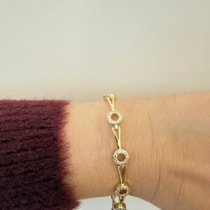 Yuvarlak  Zirkon Taşlı Ve V şeklinde Bileklik